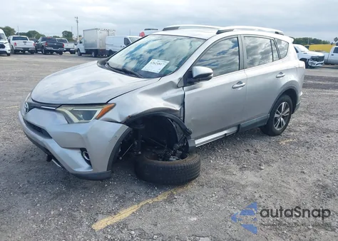 2016 Toyota Rav4 Xle z USA, uszkodzony, nr VIN 2T3WFREV0GW289999